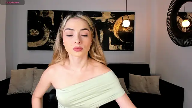 StacyWoods online show from 24, 5, 2026