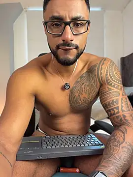 LiamGarcia1 online show from 16, 6, 2026