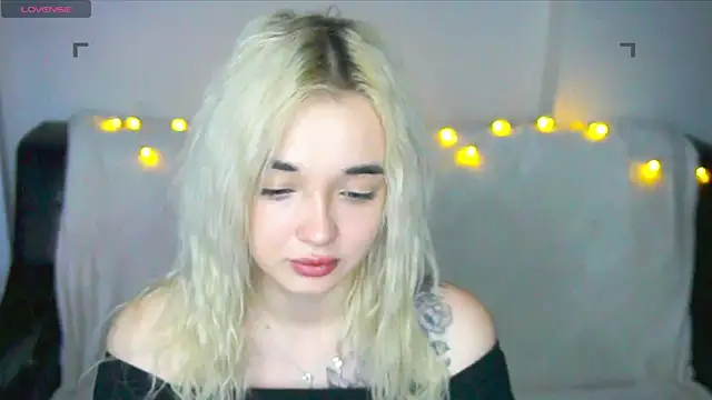 Snapshot of Ashley_S chatting on 16, 11, 2025 Ashley S online show from 16, 11, 2025