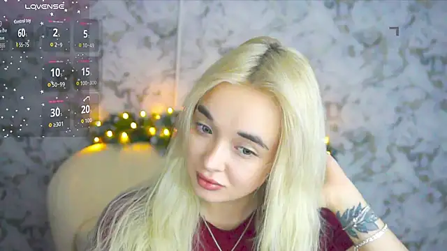 Snapshot of Ashley_S chatting on 16, 12, 2025 Ashley S online show from 16, 12, 2025