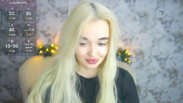 Snapshot of Ashley_S chatting on 17, 12, 2025 Ashley S online show from 17, 12, 2025