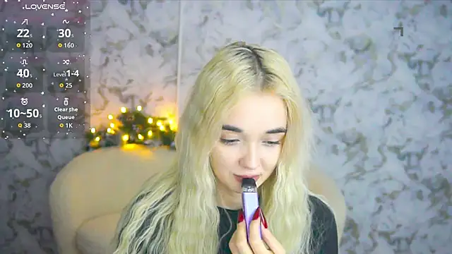 Snapshot of Ashley_S chatting on 22, 12, 2025 Ashley S online show from 22, 12, 2025