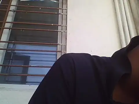 Snapshot of AuntyLover_BhabhiLover_ chatting on 5, 2, 2025 AuntyLover BhabhiLover online show from 5, 2, 2025