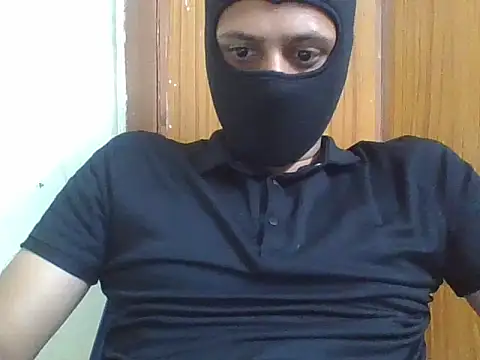Snapshot of AuntyLover_BhabhiLover_ chatting on 5, 2, 2025 AuntyLover BhabhiLover online show from 5, 2, 2025