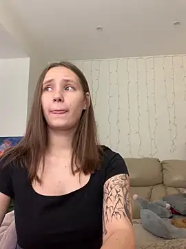 Snapshot of HotCaramellsTV chatting on 19, 9, 2025 HotCaramellsTV online show from 19, 9, 2025