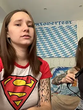 Snapshot of HotCaramellsTV chatting on 1, 10, 2025 HotCaramellsTV online show from 1, 10, 2025