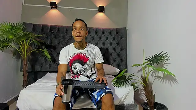 Snapshot of Salomon_koude chatting on 27, 4, 2026 Salomon koude online show from 27, 4, 2026