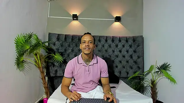 Snapshot of Salomon_koude chatting on 10, 5, 2026 Salomon koude online show from 10, 5, 2026