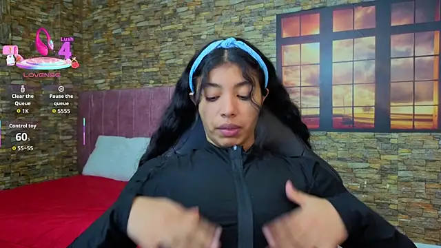 Snapshot of viktorya_xue chatting on 13, 2, 2026 viktorya xue online show from 13, 2, 2026