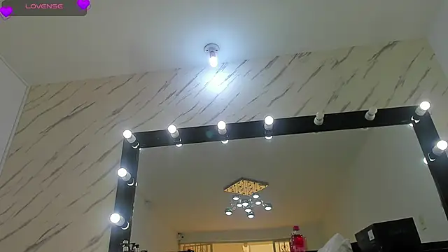 Snapshot of ElisabethMassey chatting on 28, 10, 2025 ElisabethMassey online show from 28, 10, 2025