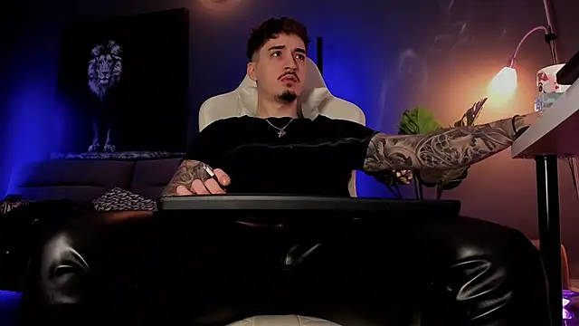 Snapshot of uptomatty chatting on 9, 3, 2026 uptomatty online show from 9, 3, 2026