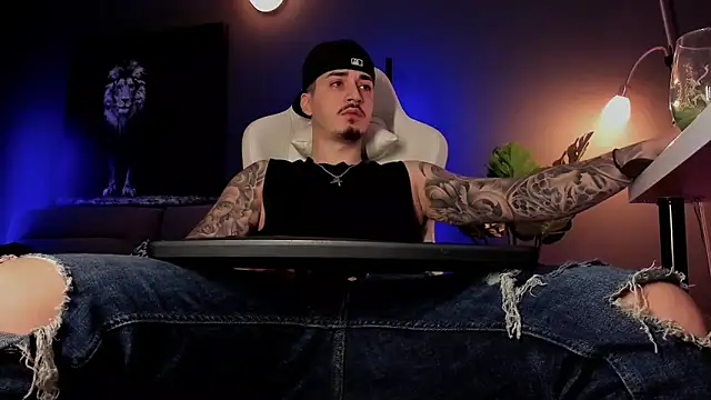 Snapshot of uptomatty chatting on 20, 3, 2026 uptomatty online show from 20, 3, 2026