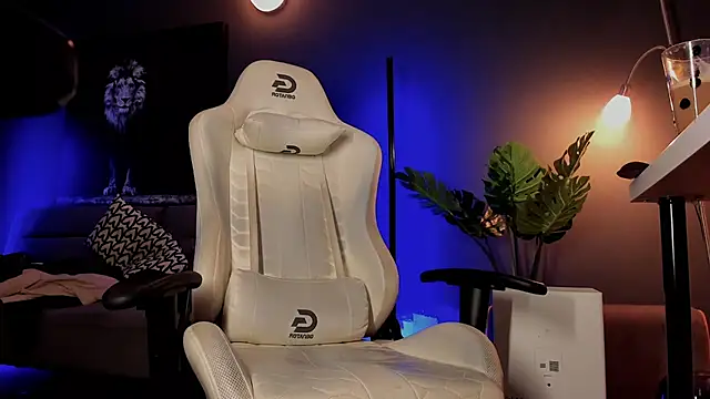 Snapshot of uptomatty chatting on 27, 3, 2026 uptomatty online show from 27, 3, 2026