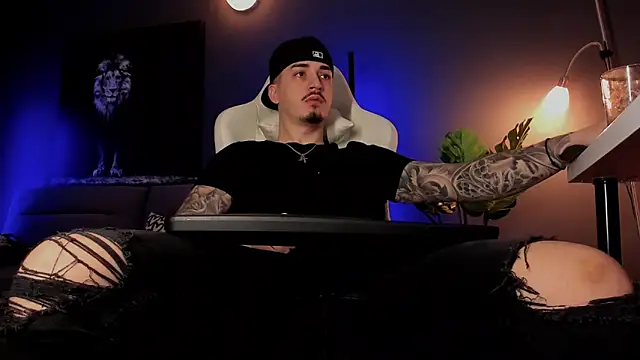 Snapshot of uptomatty chatting on 3, 4, 2026 uptomatty online show from 3, 4, 2026