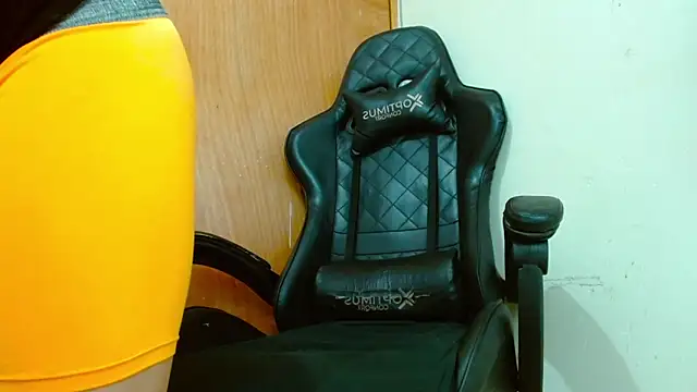 Snapshot of Danyer33 chatting on 18, 3, 2025 Danyer33 online show from 18, 3, 2025