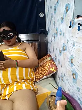 Snapshot of tina8th chatting on 20, 11, 2025 tina8th online show from 20, 11, 2025