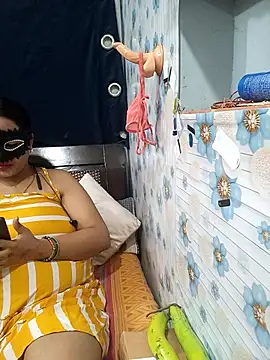 Snapshot of tina8th chatting on 17, 4, 2026 tina8th online show from 17, 4, 2026
