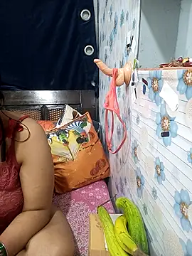 Snapshot of tina8th chatting on 20, 4, 2026 tina8th online show from 20, 4, 2026