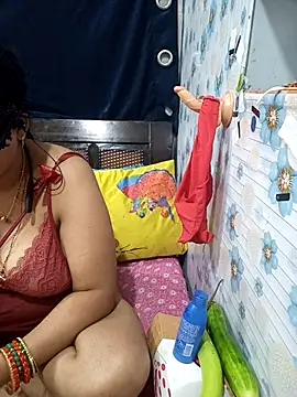 Snapshot of tina8th chatting on 1, 5, 2026 tina8th online show from 1, 5, 2026