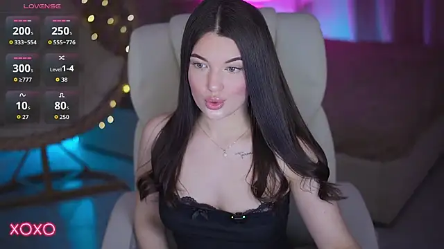 YourLolaBunny online show from 29, 4, 2026