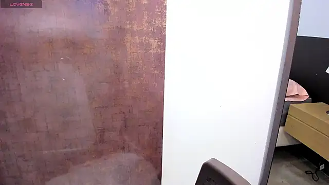 Snapshot of zoi_jazmin chatting on 15, 1, 2026 zoi jazmin online show from 15, 1, 2026