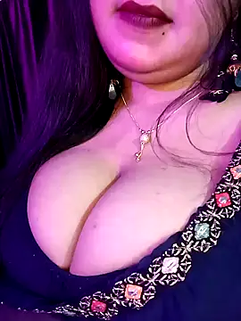 Snapshot of Suhanakhan00 chatting on 31, 1, 2025 Suhanakhan00 online show from 31, 1, 2025