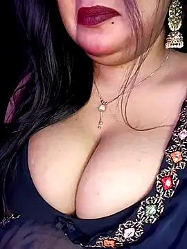 Snapshot of Suhanakhan00 chatting on 22, 3, 2025 Suhanakhan00 online show from 22, 3, 2025