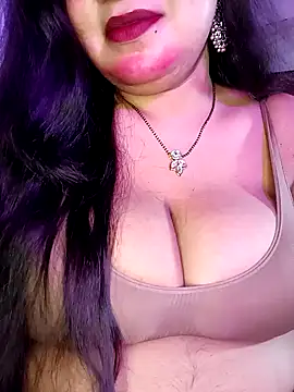 Snapshot of Suhanakhan00 chatting on 14, 10, 2025 Suhanakhan00 online show from 14, 10, 2025