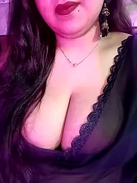 Suhanakhan00 online show from 12, 5, 2026