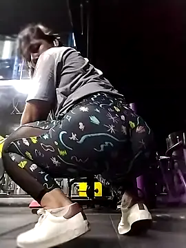 Snapshot of Karenn12 chatting on 16, 9, 2025 Karenn12 online show from 16, 9, 2025