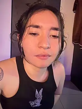 Snapshot of Sophie_LS chatting on 11, 4, 2026 Sophie LS online show from 11, 4, 2026