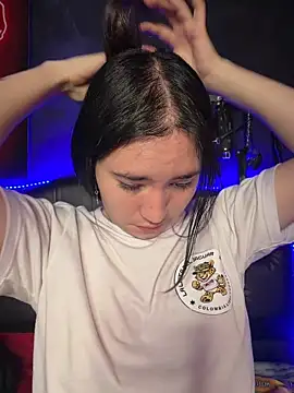 Snapshot of Sophie_LS chatting on 24, 4, 2026 Sophie LS online show from 24, 4, 2026