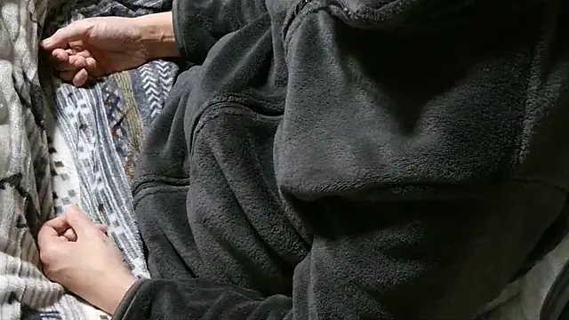 Snapshot of cinnabar_red chatting on 10, 4, 2026 cinnabar red online show from 10, 4, 2026