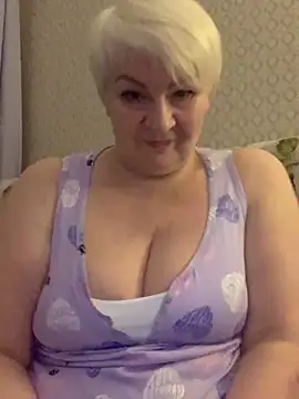 Laura Millf online show from 1, 2, 2025