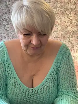 Laura Millf online show from 27, 2, 2025