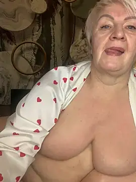 Snapshot of Laura_Millf chatting on 19, 1, 2026 Laura Millf online show from 19, 1, 2026