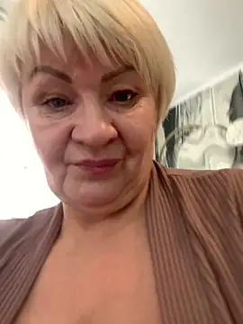 Snapshot of Laura_Millf chatting on 4, 2, 2026 Laura Millf online show from 4, 2, 2026