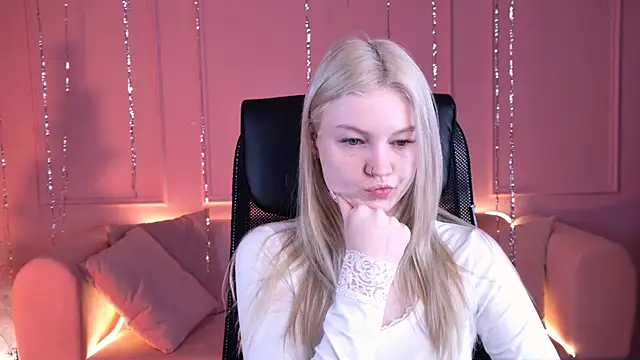 Snapshot of GraceGlamour chatting on 14, 1, 2026 GraceGlamour online show from 14, 1, 2026