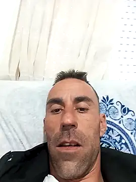 Snapshot of MownRender chatting on 5, 4, 2026 MownRender online show from 5, 4, 2026