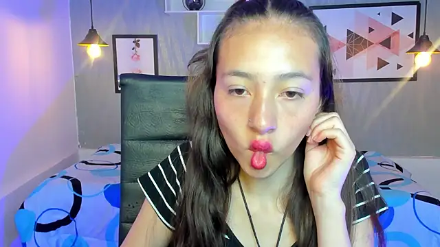 Valeria roussi online show from 16, 12, 2024