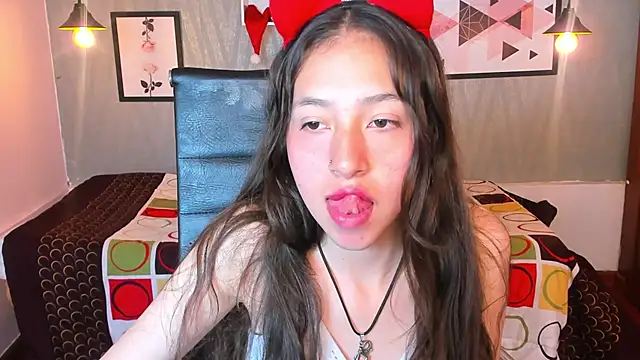 Valeria roussi online show from 23, 12, 2024