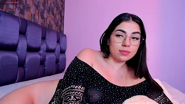 IsabellaAnngel online show from 5, 1, 2025