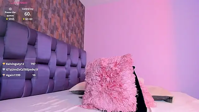 IsabellaAnngel online show from 8, 1, 2025