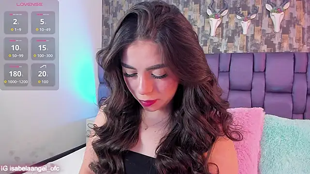 IsabellaAnngel online show from 2, 12, 2025