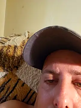 HeteroHotGuy1 online show from 5, 10, 2025