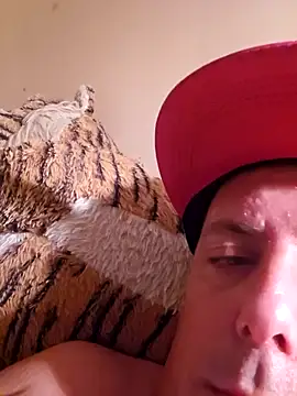 HeteroHotGuy1 online show from 10, 10, 2025