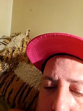 HeteroHotGuy1 online show from 21, 10, 2025