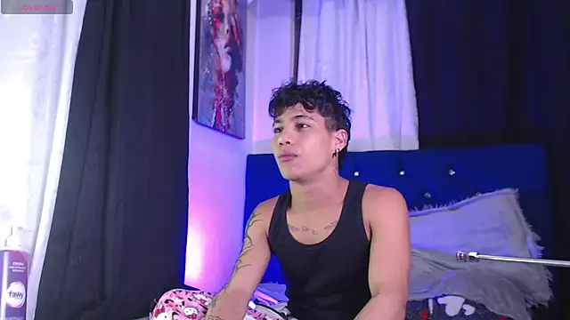 Snapshot of Sexys_Boys_Hot1 chatting on 8, 3, 2026 Sexys Boys Hot1 online show from 8, 3, 2026