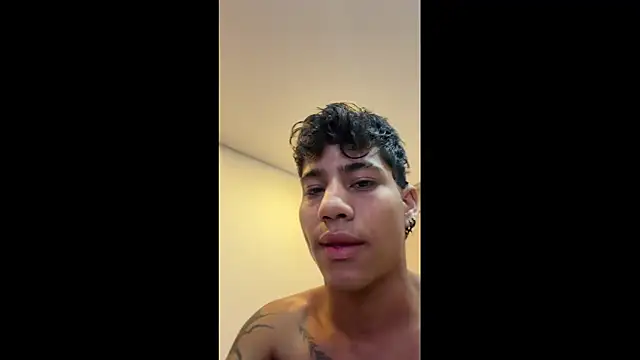 Snapshot of Sexys_Boys_Hot1 chatting on 19, 3, 2026 Sexys Boys Hot1 online show from 19, 3, 2026