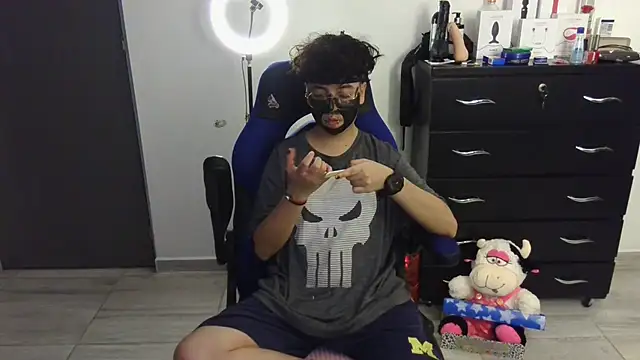 thomascooper7 online show from 11, 3, 2025